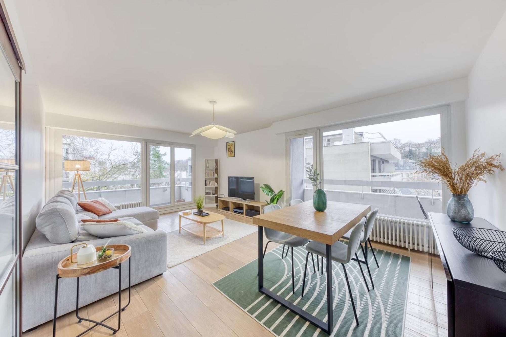 Grand Appartement Spacieux - Proche Paris سُفرْ المظهر الخارجي الصورة