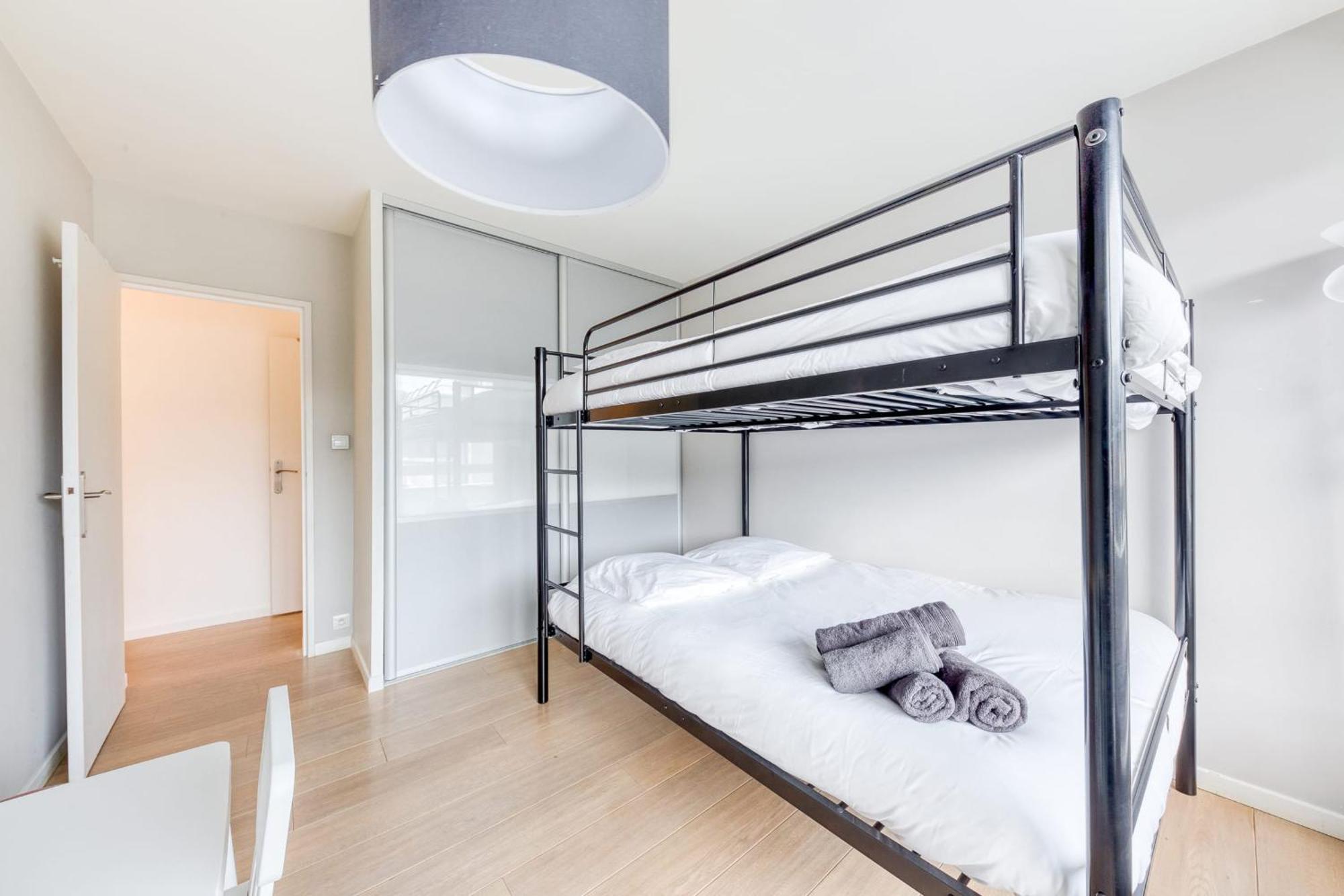 Grand Appartement Spacieux - Proche Paris سُفرْ المظهر الخارجي الصورة